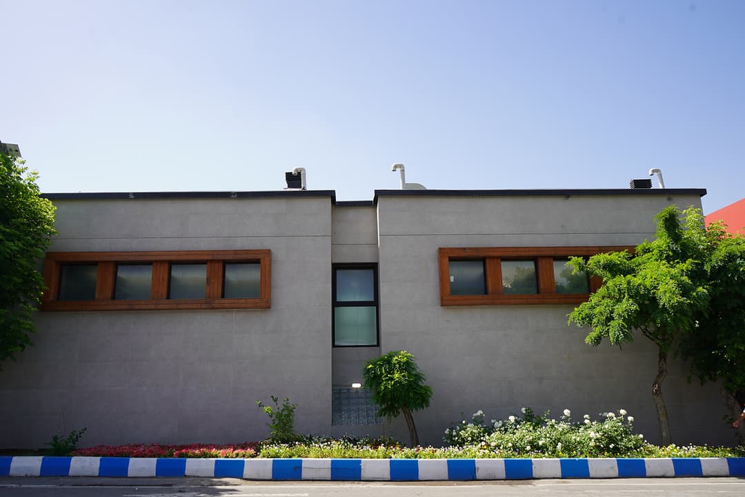 gallery item image
